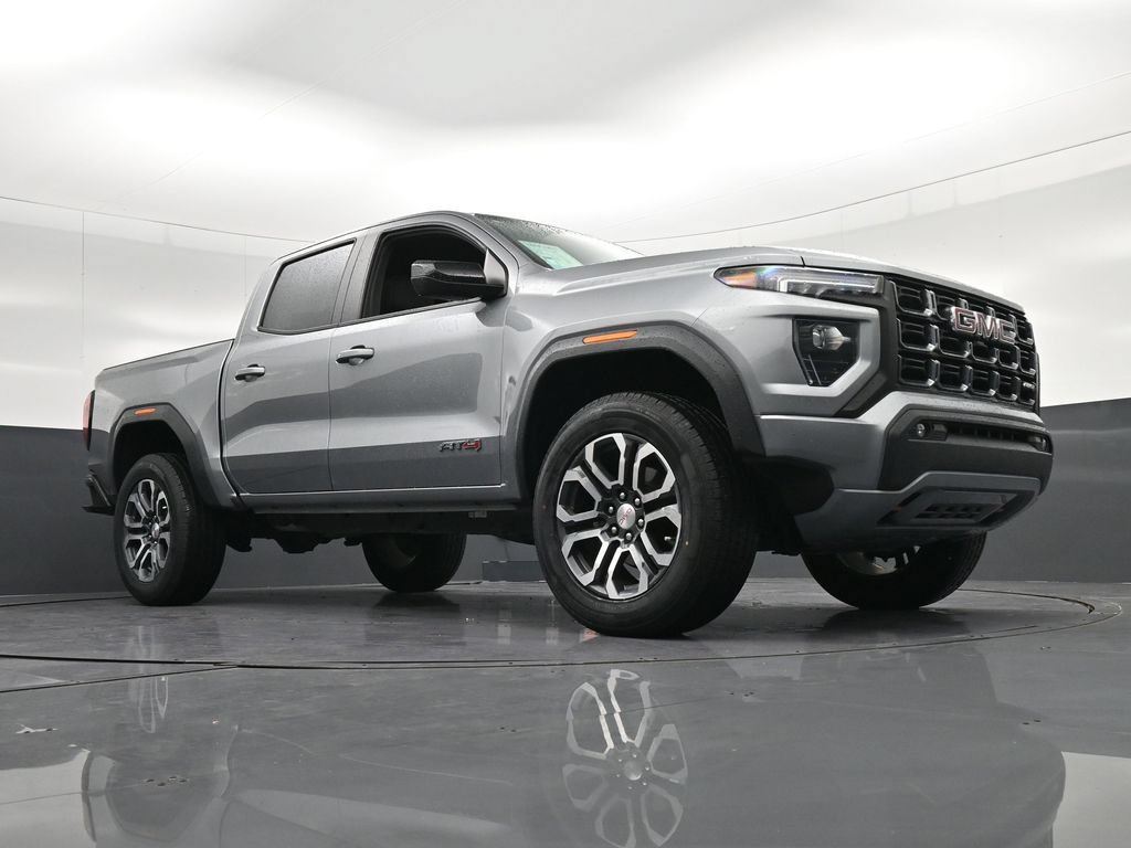 Used 2023 GMC Canyon AT4 w/ Canyon Safety Plus Package AWD/4WD image 32