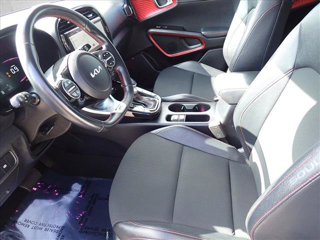 Used 2023 Kia Soul GT-Line w/ GT-Line Technology Package FWD image 10