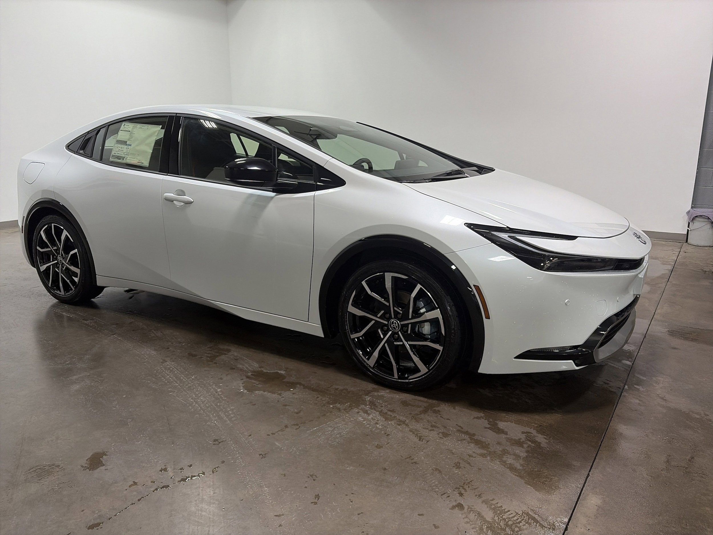 New 2026 Toyota Prius Plug-In Hybrid image 2