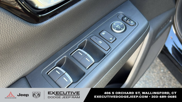 Used 2026 Honda CR-V EX-L image 9