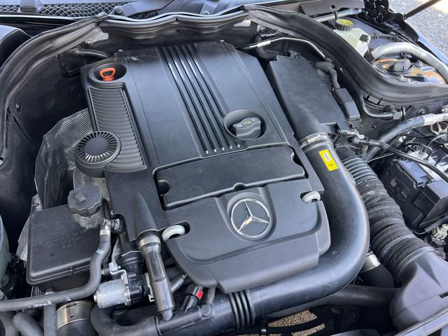 Used 2014 Mercedes-Benz C 250 Sedan image 33