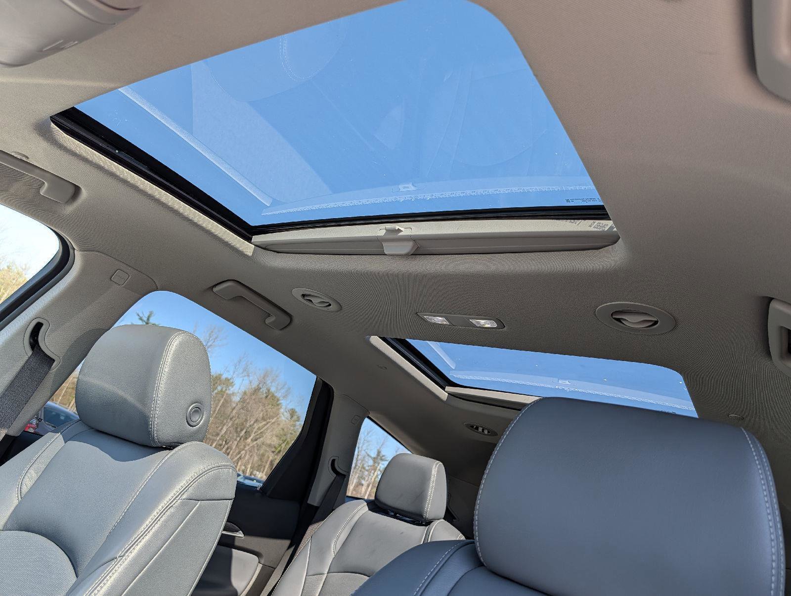 Used 2020 Buick Enclave Essence w/ Sport Touring Edition image 13