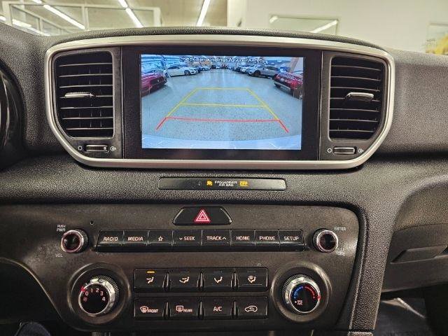 Used 2020 Kia Sportage LX image 16