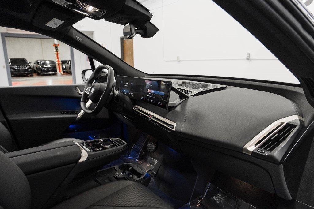 Used 2025 BMW iX xDrive50 image 19