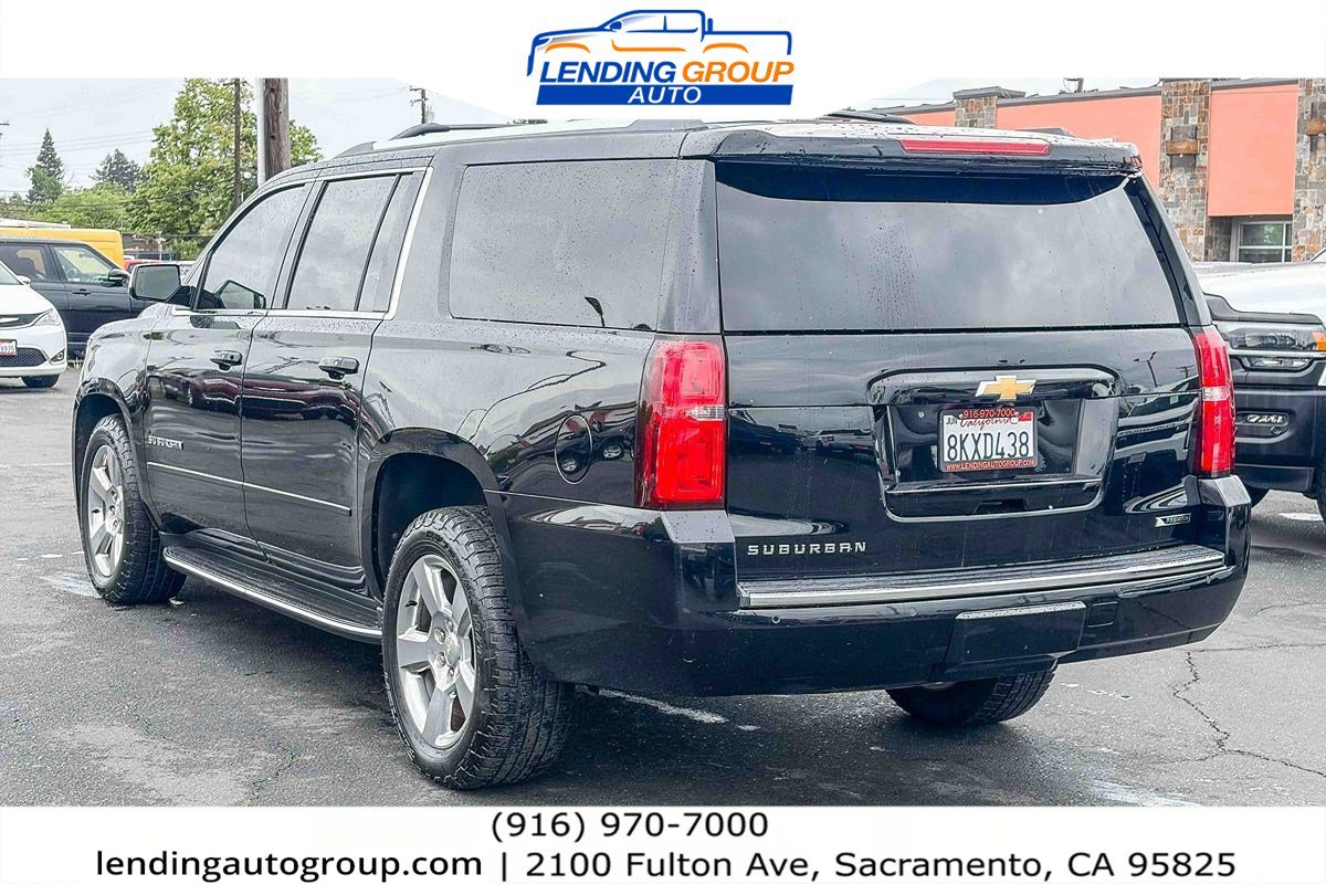 Used 2018 Chevrolet Suburban Premier image 2