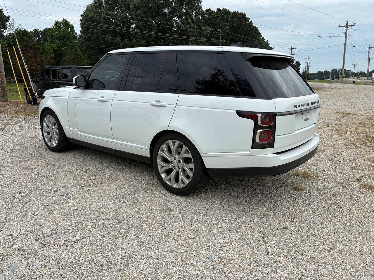 Used 2018 Land Rover Range Rover AWD/4WD image 3