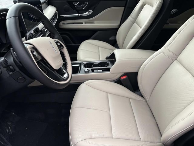 New 2026 Lincoln Corsair Premiere image 23