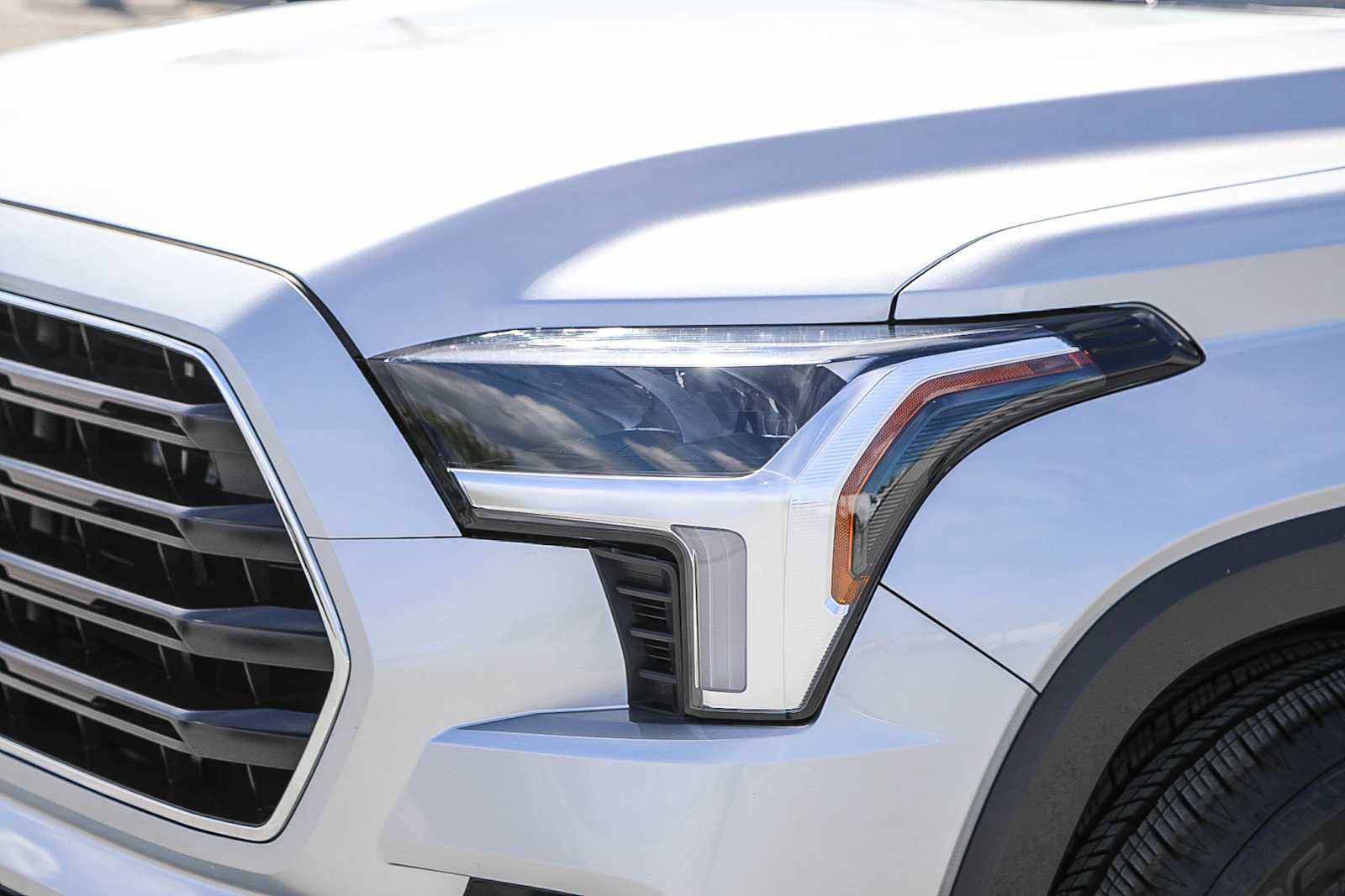 Certified 2025 Toyota Sequoia SR5 image 9