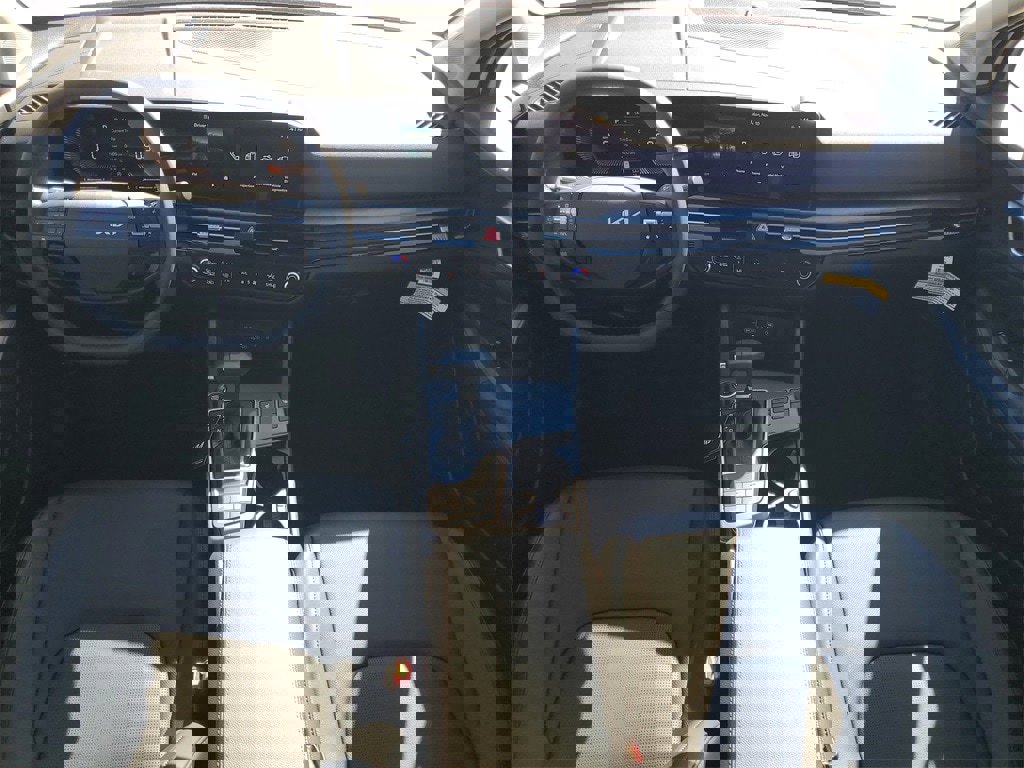 New 2026 Kia Sportage EX image 23