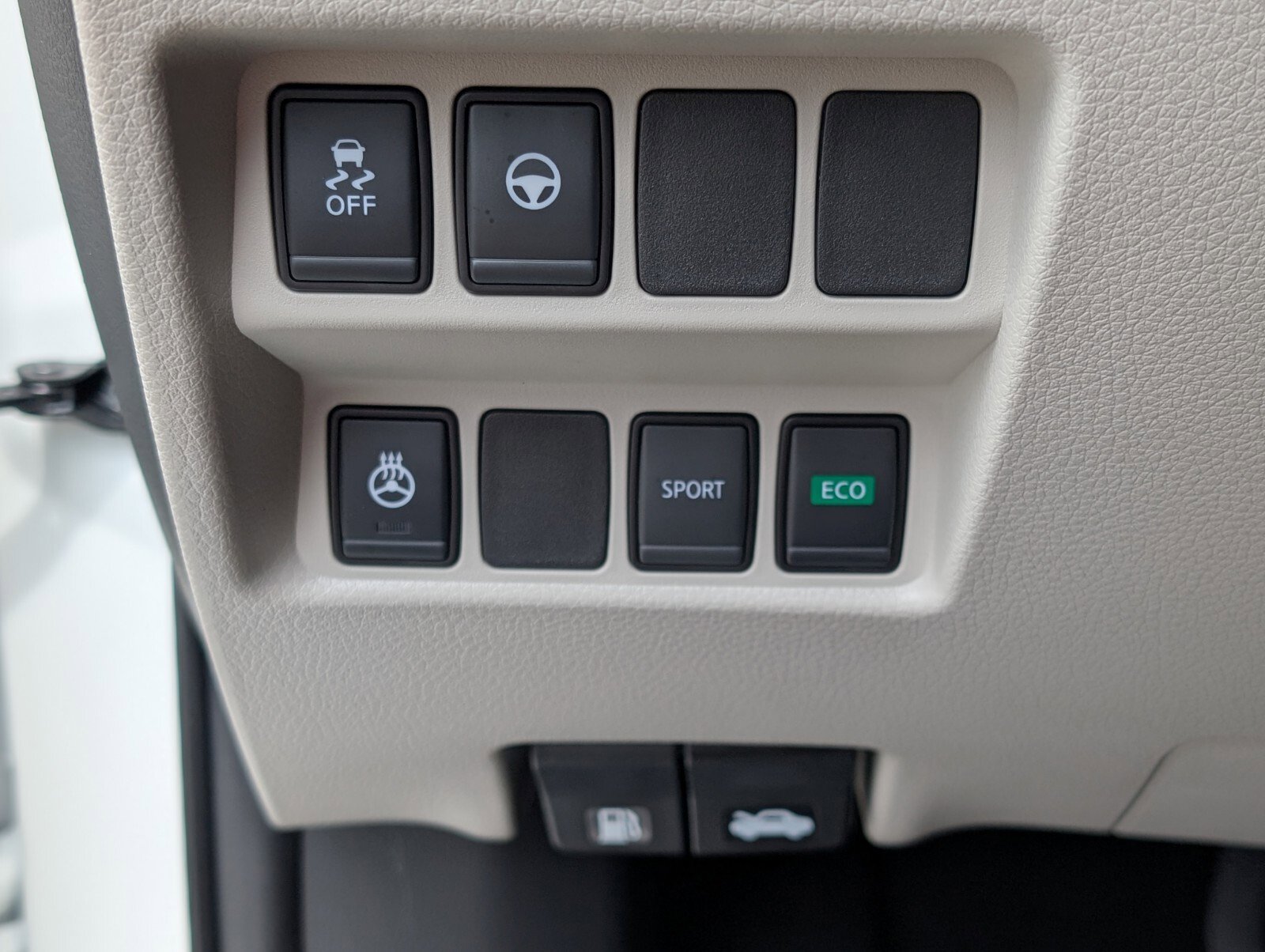 Certified 2022 Nissan Rogue Sport SL FWD image 35