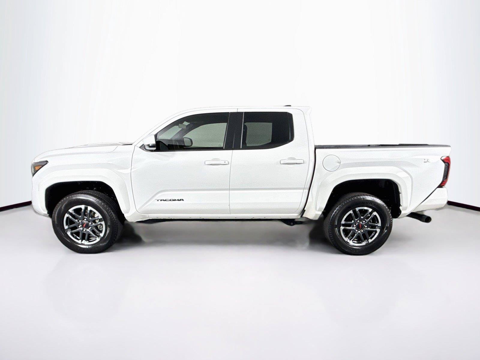 Certified 2025 Toyota Tacoma TRD Sport AWD/4WD image 13