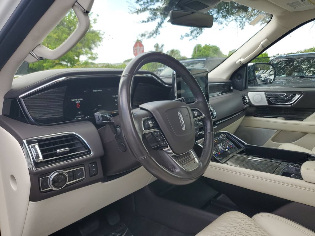 Used 2021 Lincoln Navigator L Black Label AWD/4WD image 23