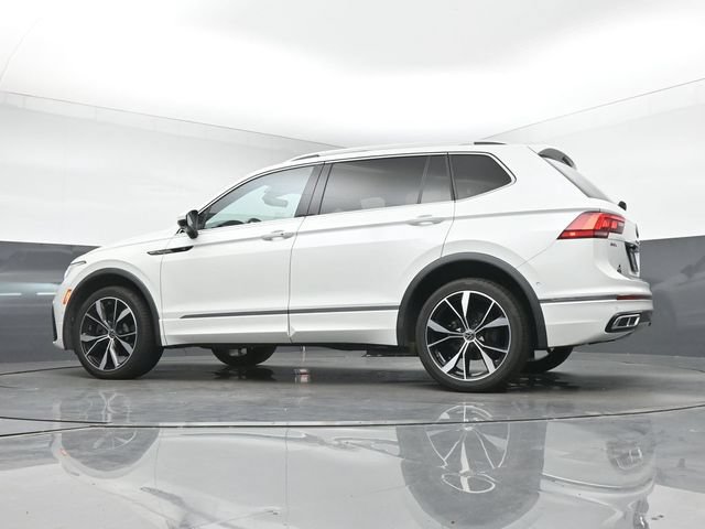 Used 2022 Volkswagen Tiguan SEL R-Line AWD/4WD image 14
