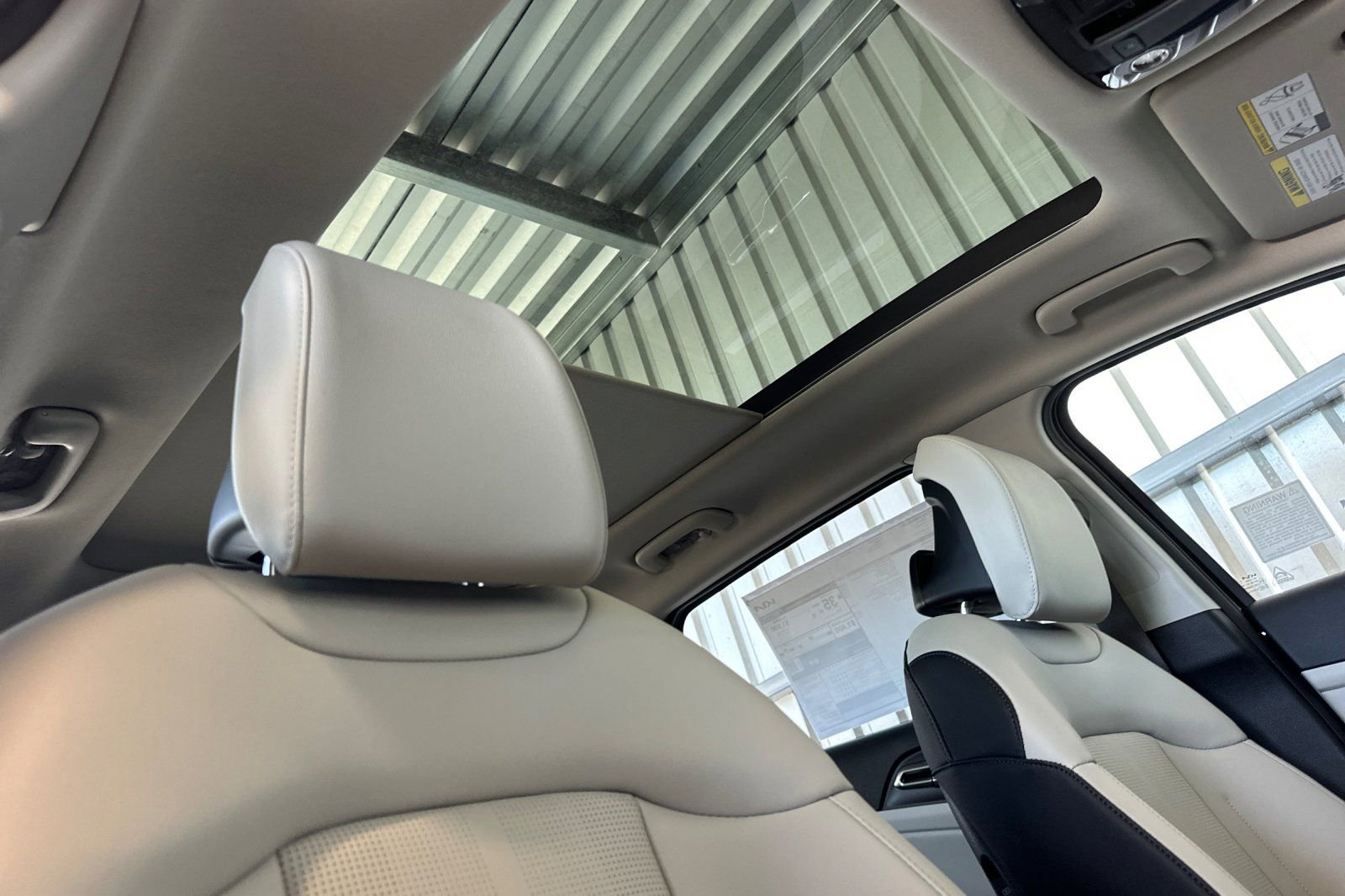 New 2026 Kia Sportage EX AWD/4WD image 17