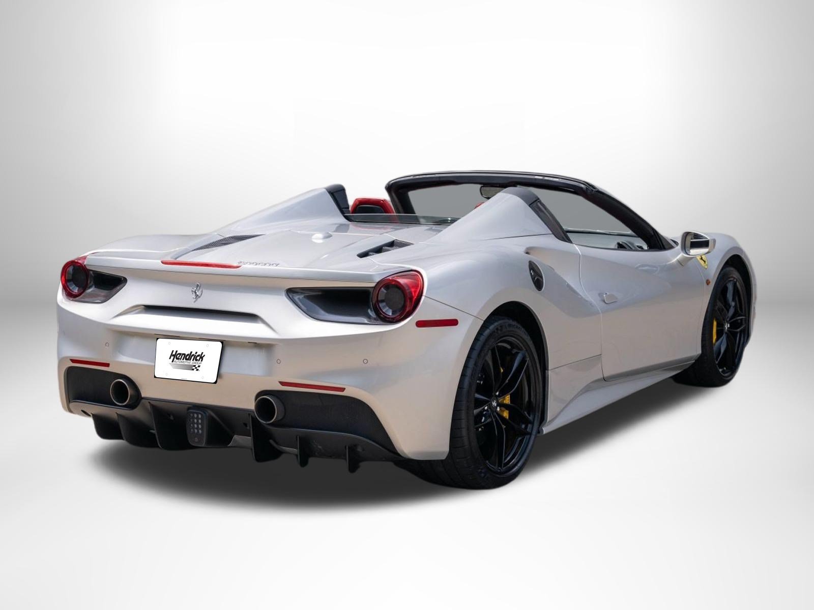 Used 2017 Ferrari 488 Spider RWD image 8