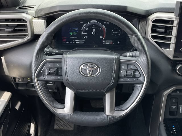 Used 2025 Toyota Tundra Limited AWD/4WD image 12