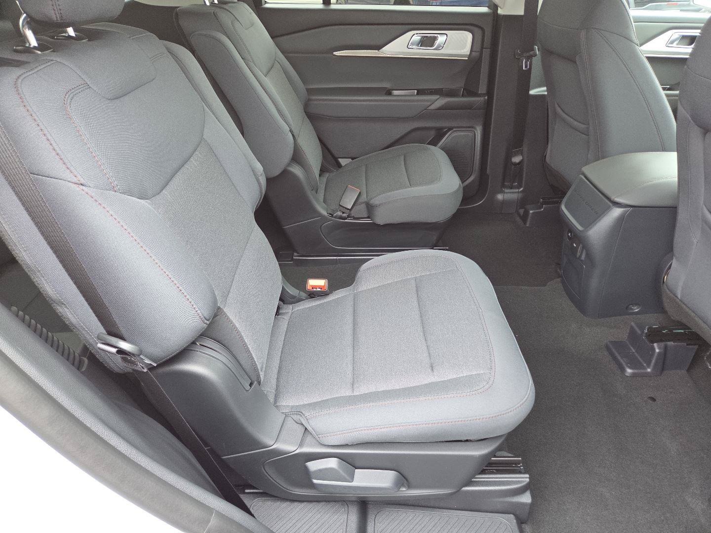 New 2026 Ford Explorer Active AWD/4WD image 22