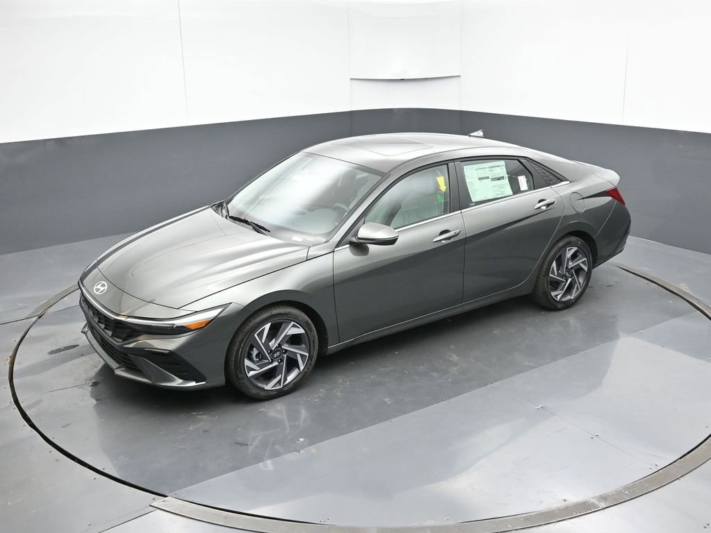 New 2026 Hyundai Elantra Limited image 46