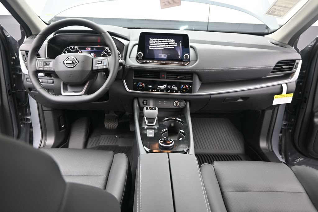 New 2026 Nissan Rogue Dark Armor AWD/4WD image 31