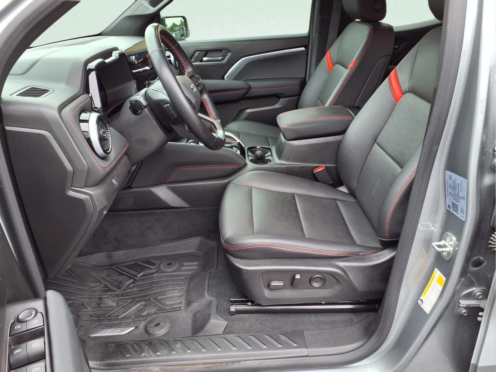 Used 2023 Chevrolet Colorado Z71 w/ Z71 Convenience Package 2 AWD/4WD image 16