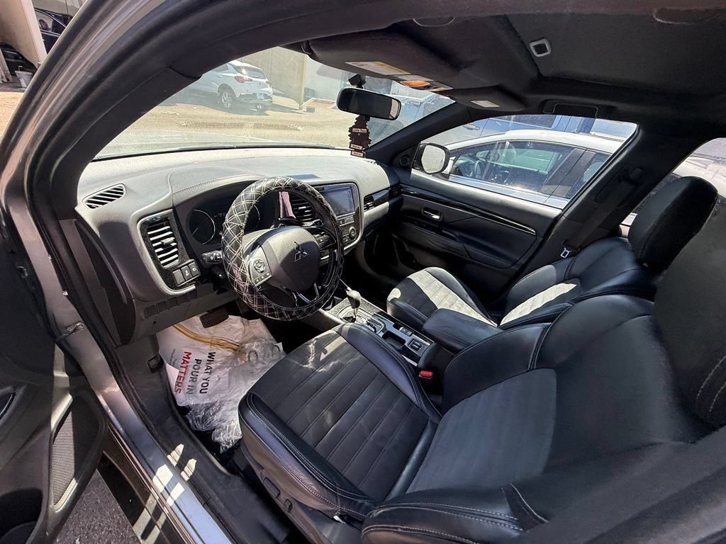 Used 2019 Mitsubishi Outlander LE FWD image 6