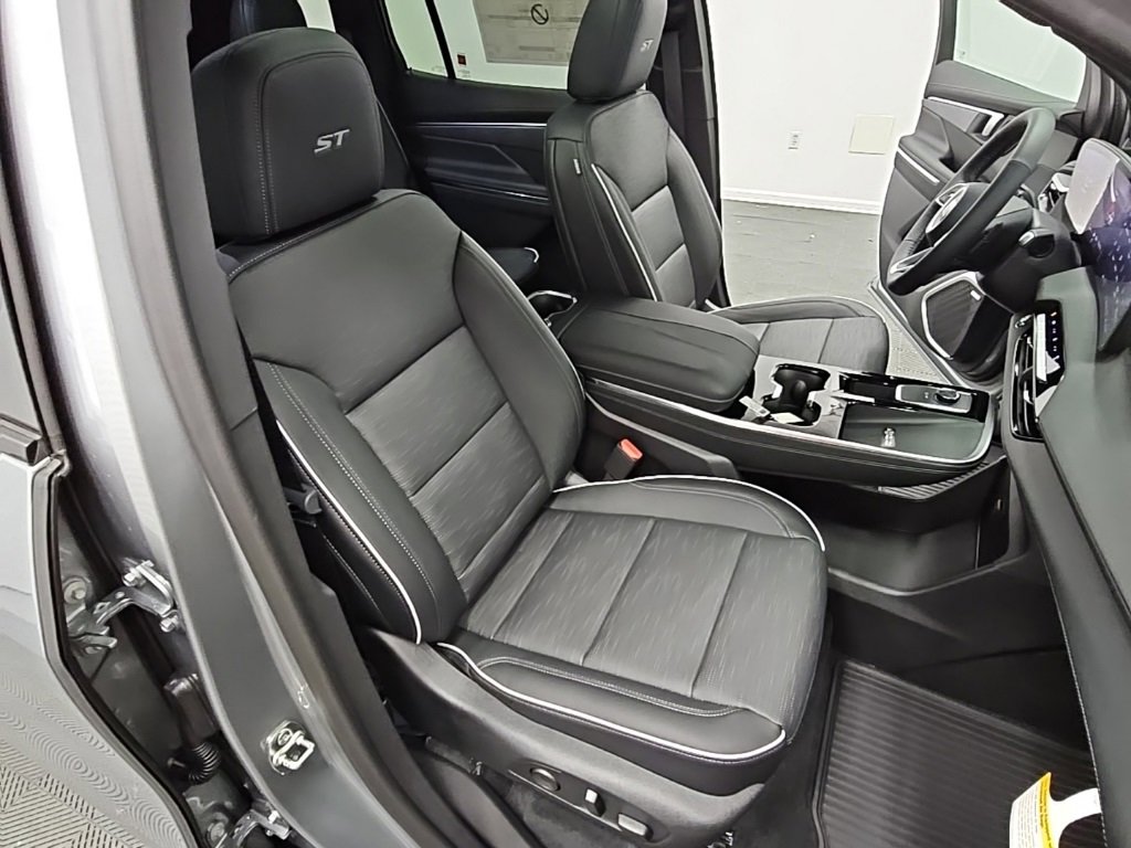 New 2026 Buick Enclave Sport Touring image 43