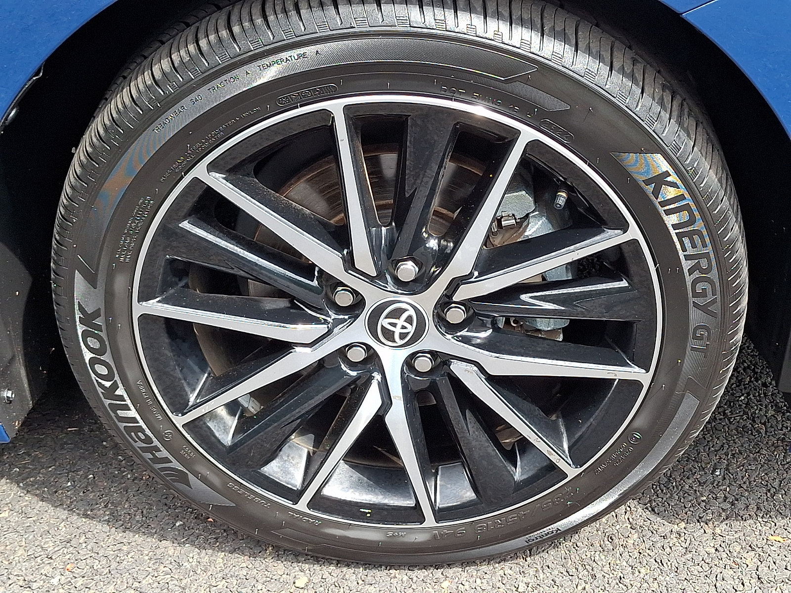 Used 2024 Toyota Camry SE AWD/4WD image 8