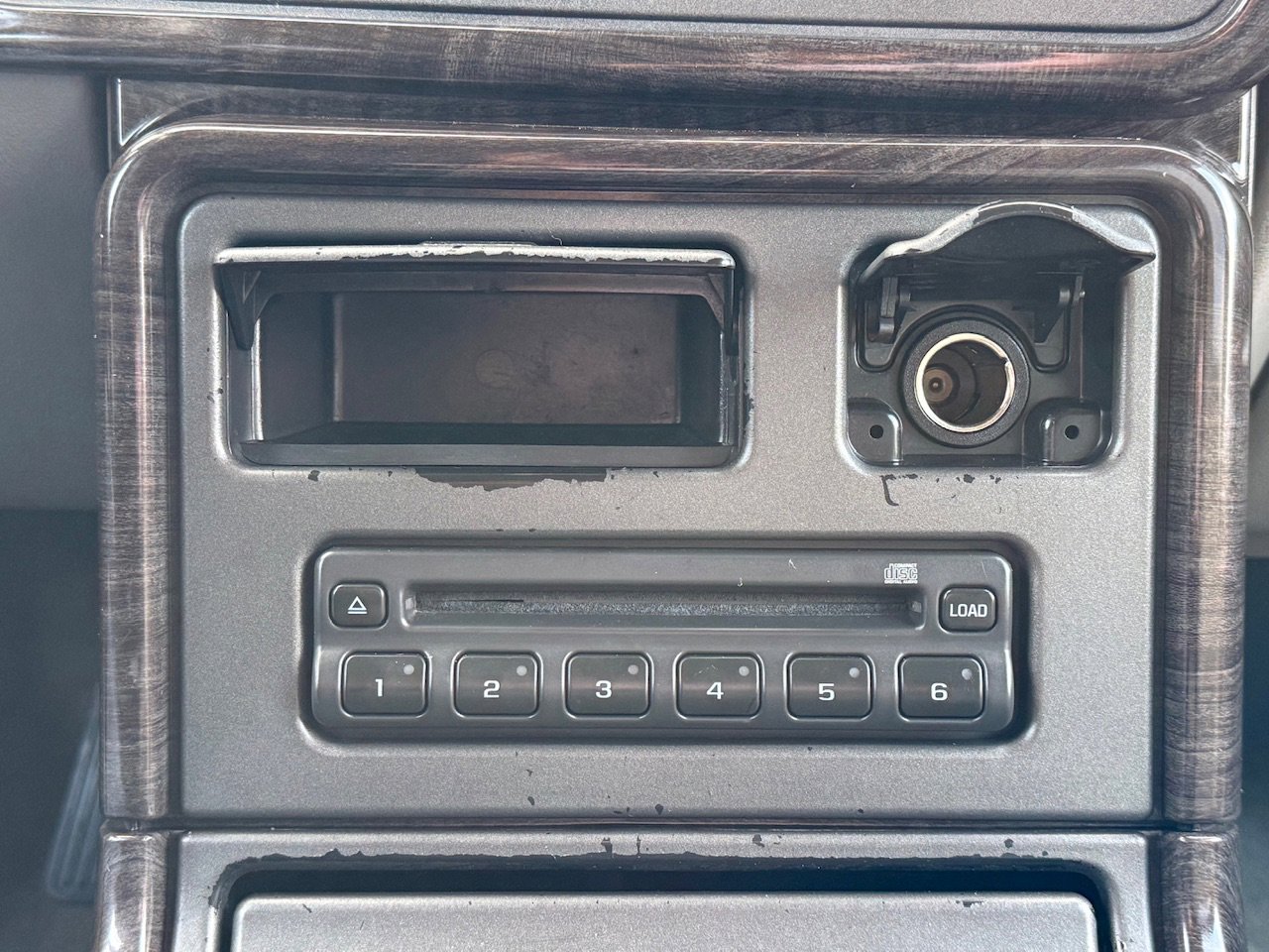 Used 2005 GMC Yukon XL Denali image 22