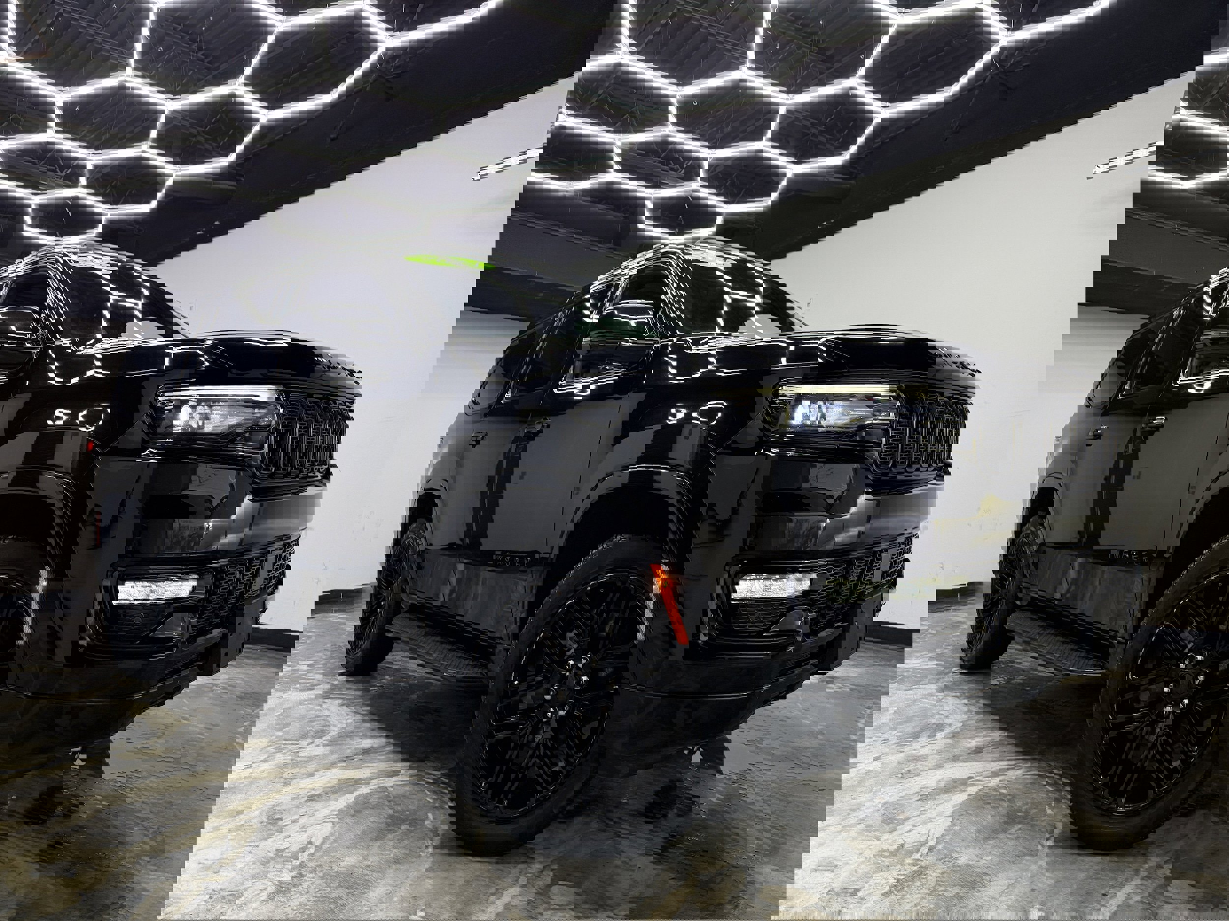 Used 2024 Jeep Wagoneer Series II image 6