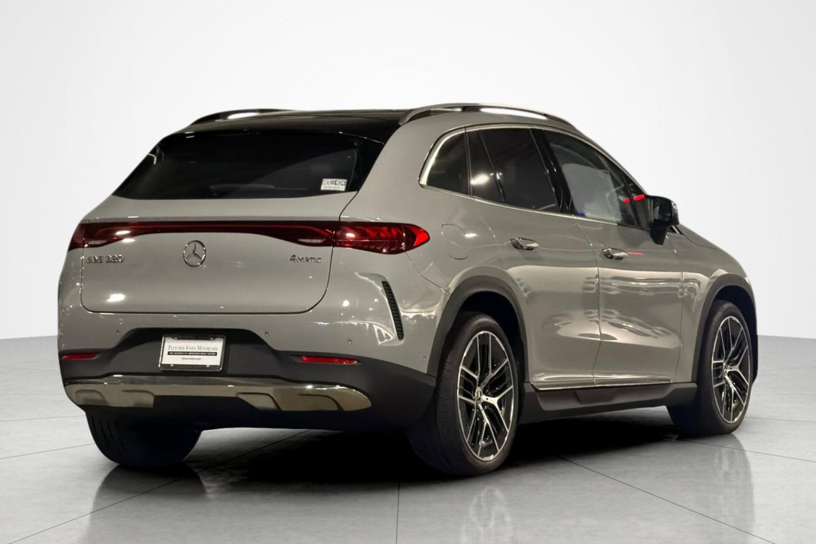 New 2026 Mercedes-Benz EQE 320 4MATIC SUV image 5