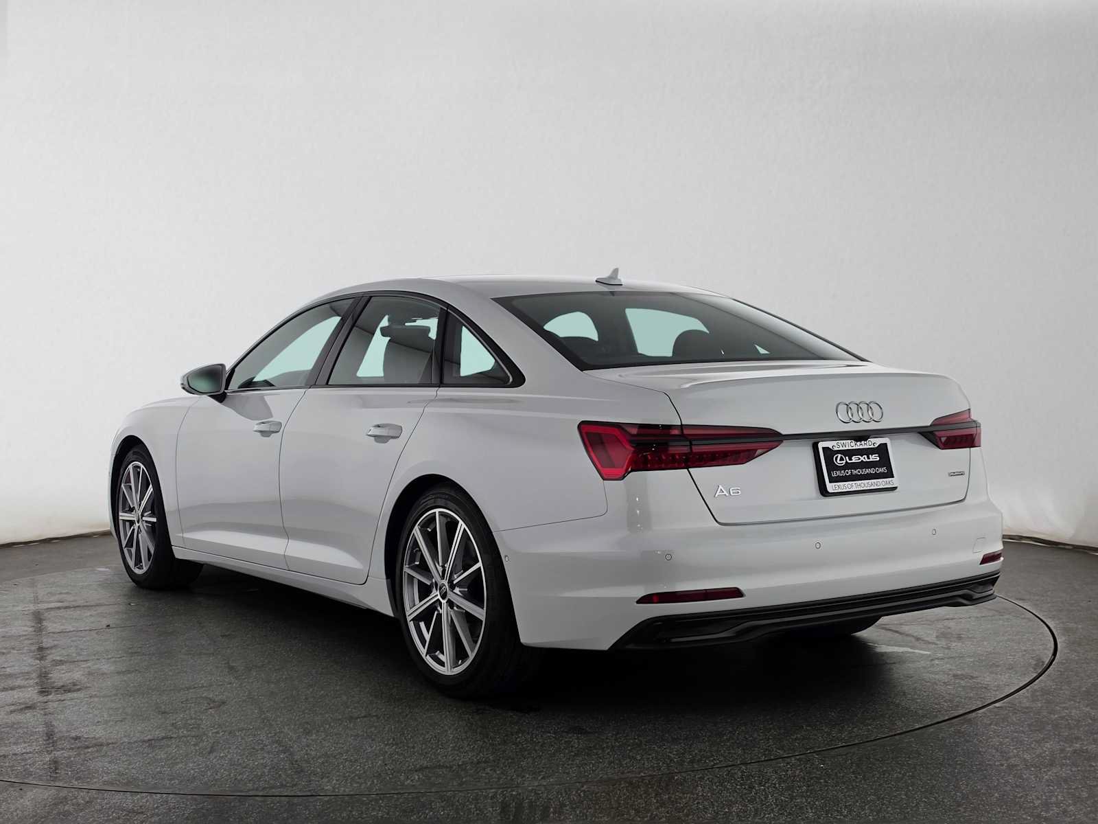 Used 2025 Audi A6 Premium Plus w/ Premium Plus Package AWD/4WD image 5