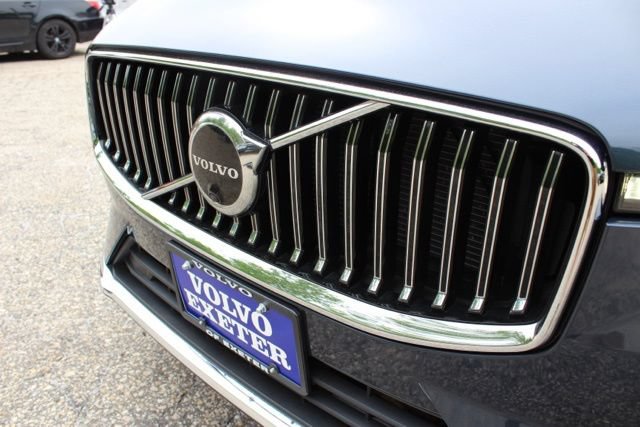 Certified 2023 Volvo XC60 B5 Plus w/ Climate Package AWD/4WD image 14