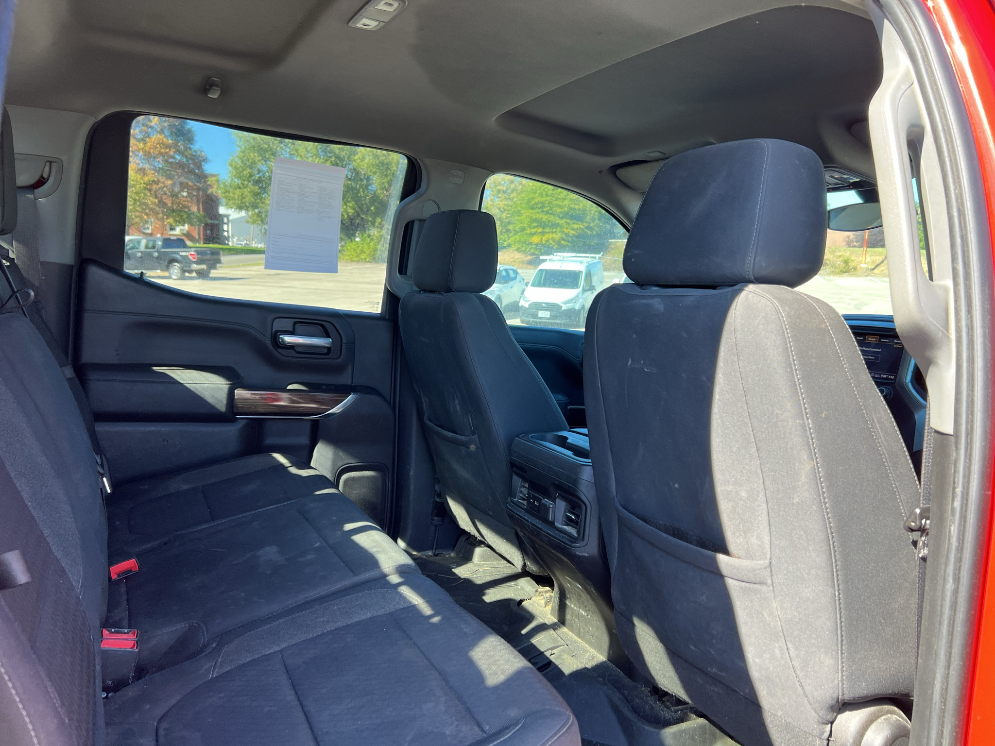 Used 2020 Chevrolet Silverado 1500 LT Trail Boss AWD/4WD image 9