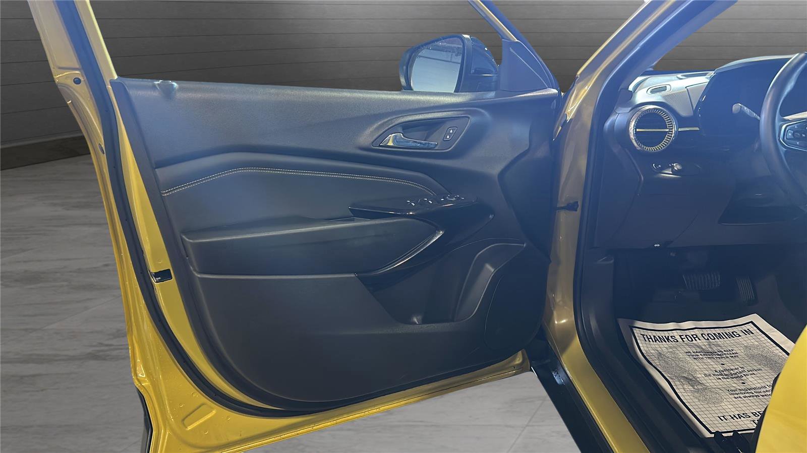 Used 2025 Chevrolet Trax ACTIV w/ Driver Confidence Package image 22