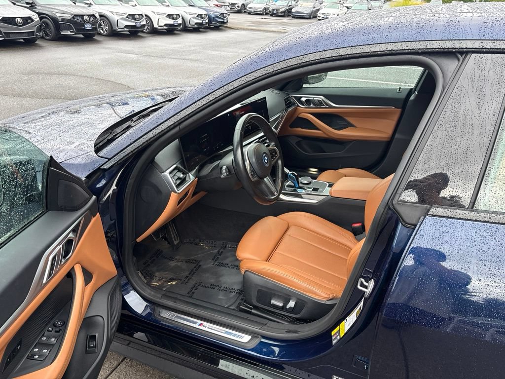 Used 2022 BMW i4 eDrive40 w/ M Sport Package RWD image 13