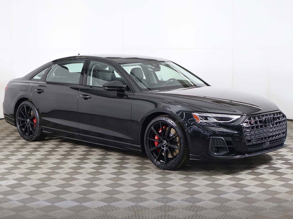 Used 2023 Audi S8 w/ S8 Black Optic Plus Package image 59