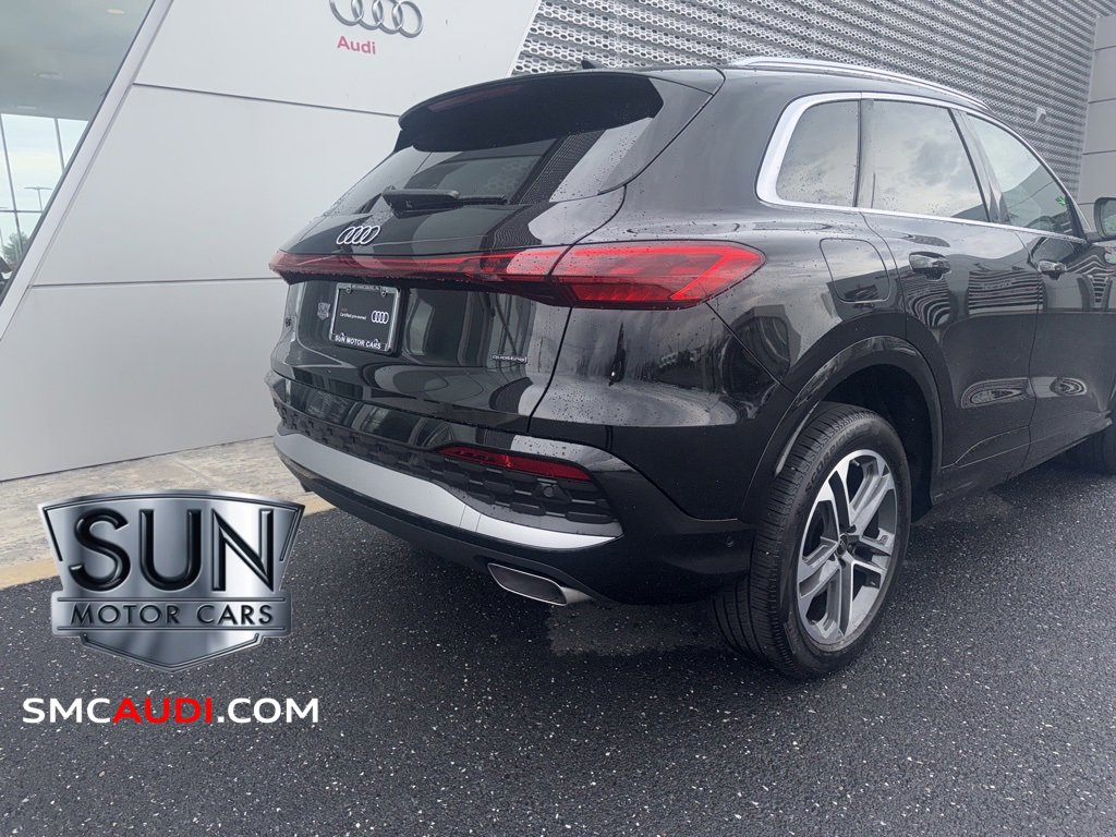 Certified 2025 Audi Q5 Premium w/ Convenience Package image 32