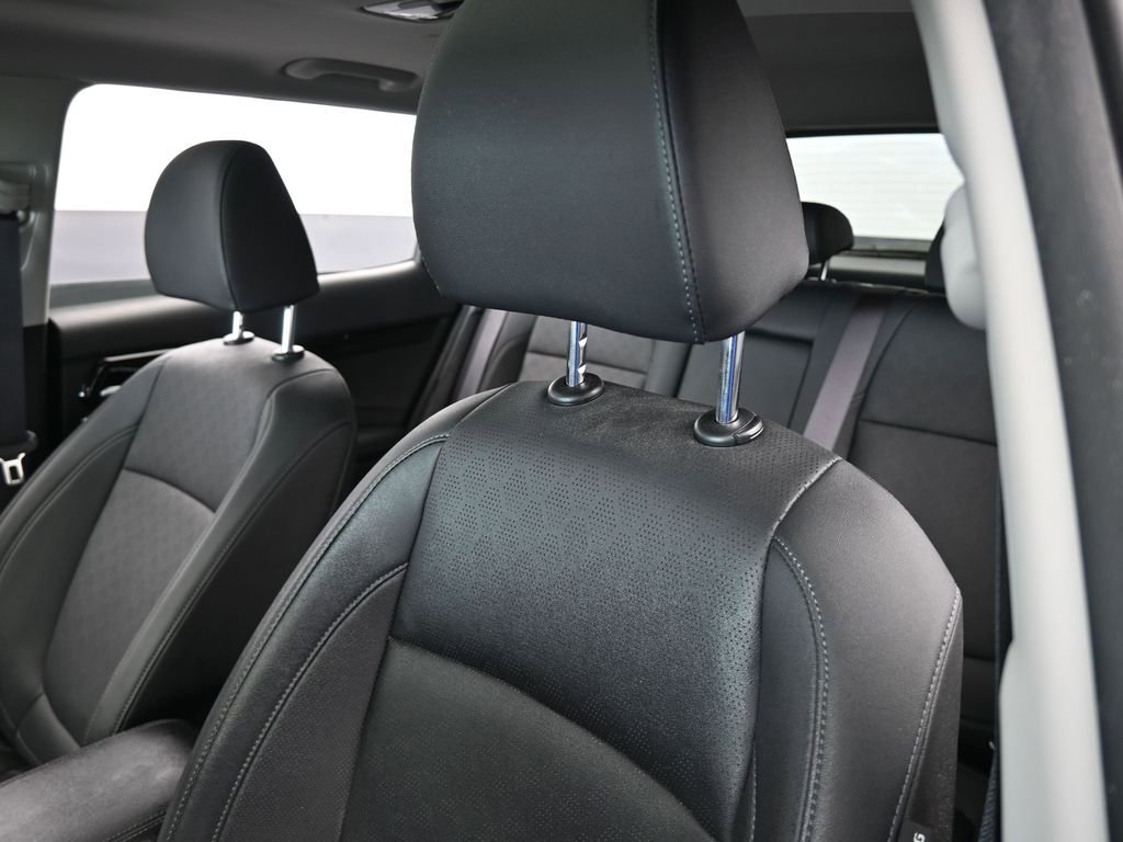 Used 2022 Kia Seltos EX image 17