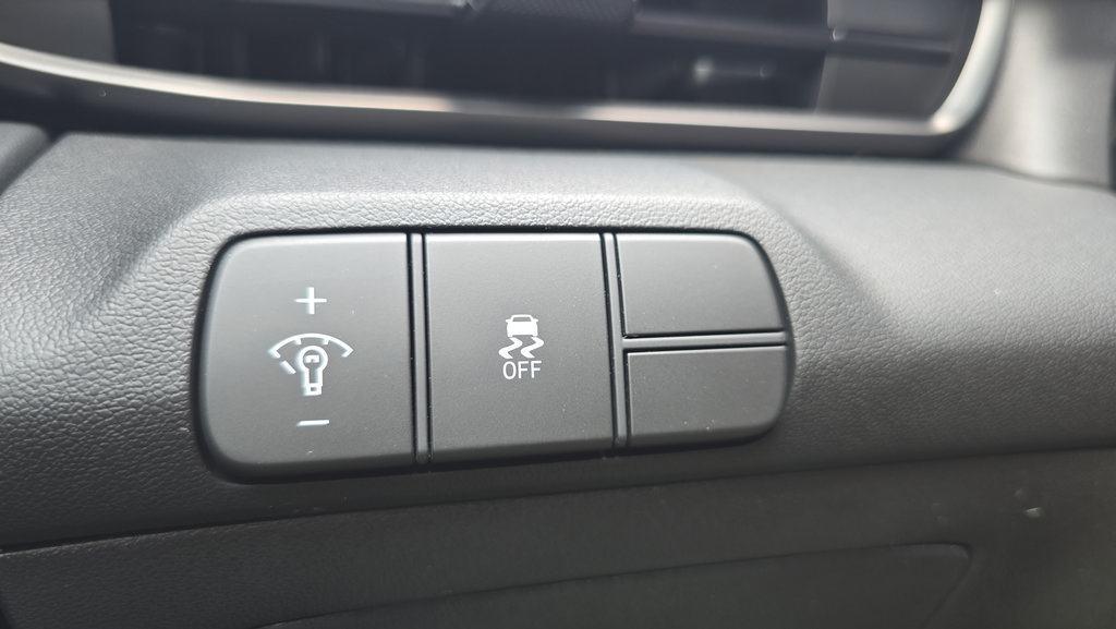 New 2026 Hyundai Elantra Sport FWD image 26