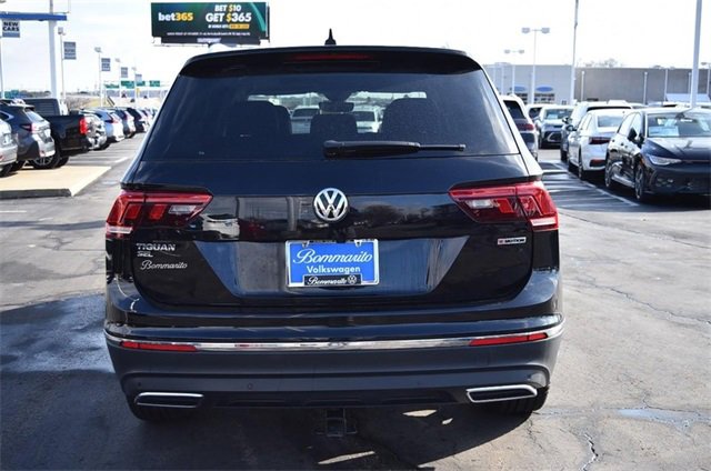 Used 2020 Volkswagen Tiguan SEL w/ Tiguan Two-Row MDO Package image 6
