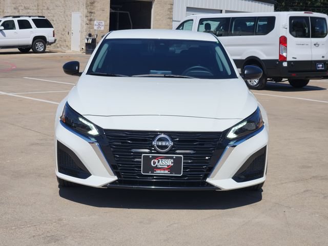 Used 2025 Nissan Altima 2.5 S FWD image 11