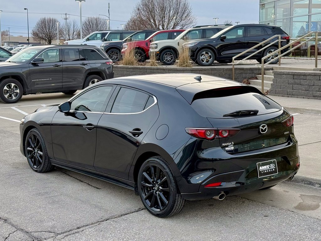 Used 2020 MAZDA MAZDA3 Premium image 3