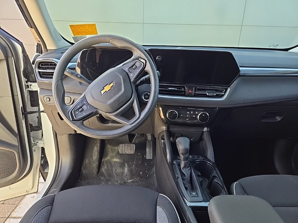 Used 2026 Chevrolet TrailBlazer LT AWD/4WD image 14