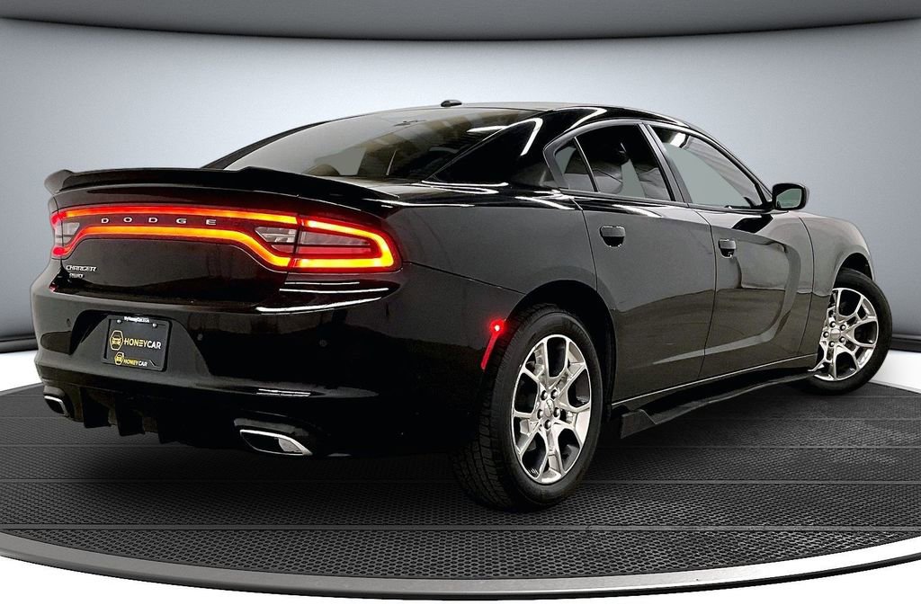 Used 2016 Dodge Charger SE w/ Power Sunroof Group image 6