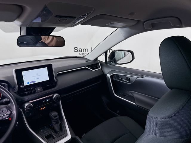 Used 2025 Toyota RAV4 LE image 21