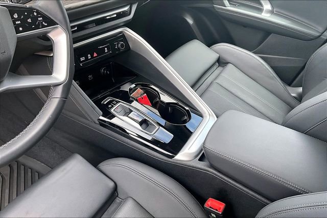Used 2025 Audi Q5 Premium Plus w/ Premium Plus AWD/4WD image 14