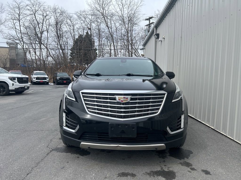 Certified 2017 Cadillac XT5 Platinum w/ Driver Assist Package image 4
