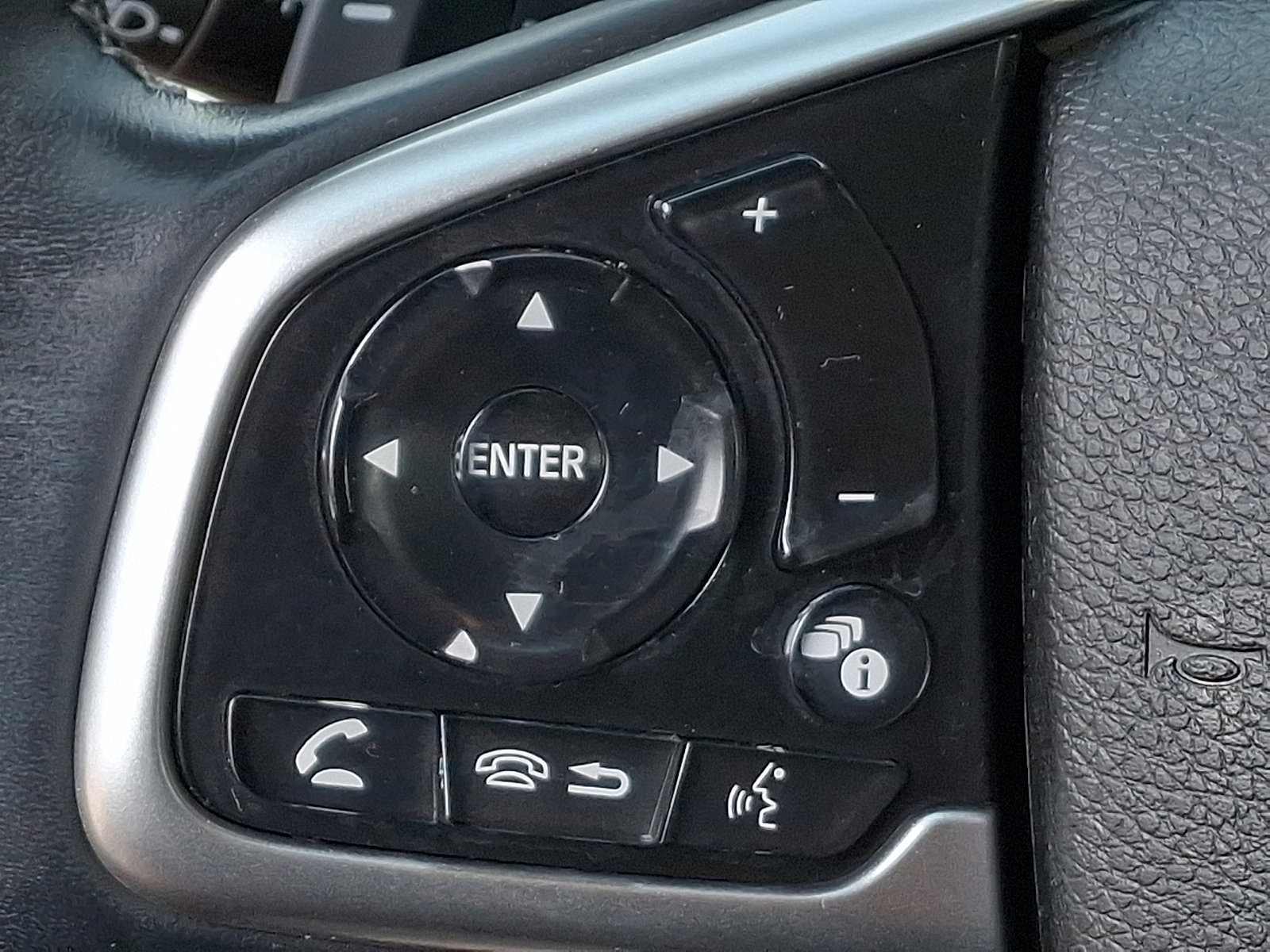 Used 2020 Honda Civic Touring image 22