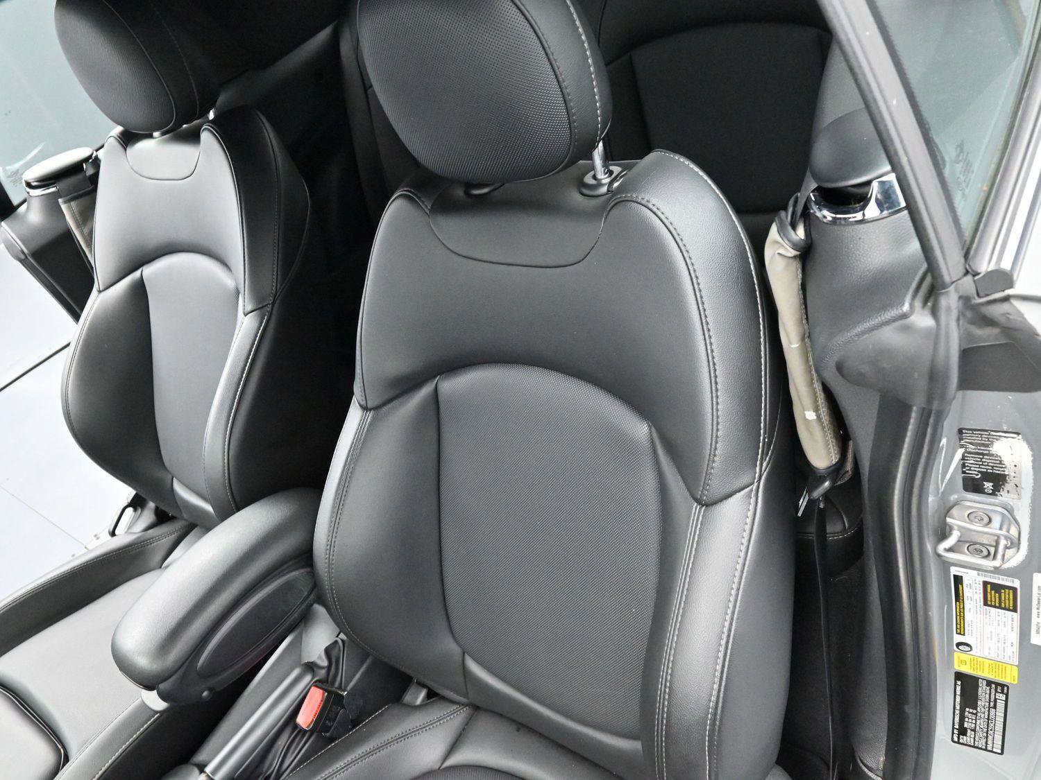 Used 2019 MINI Cooper S image 14