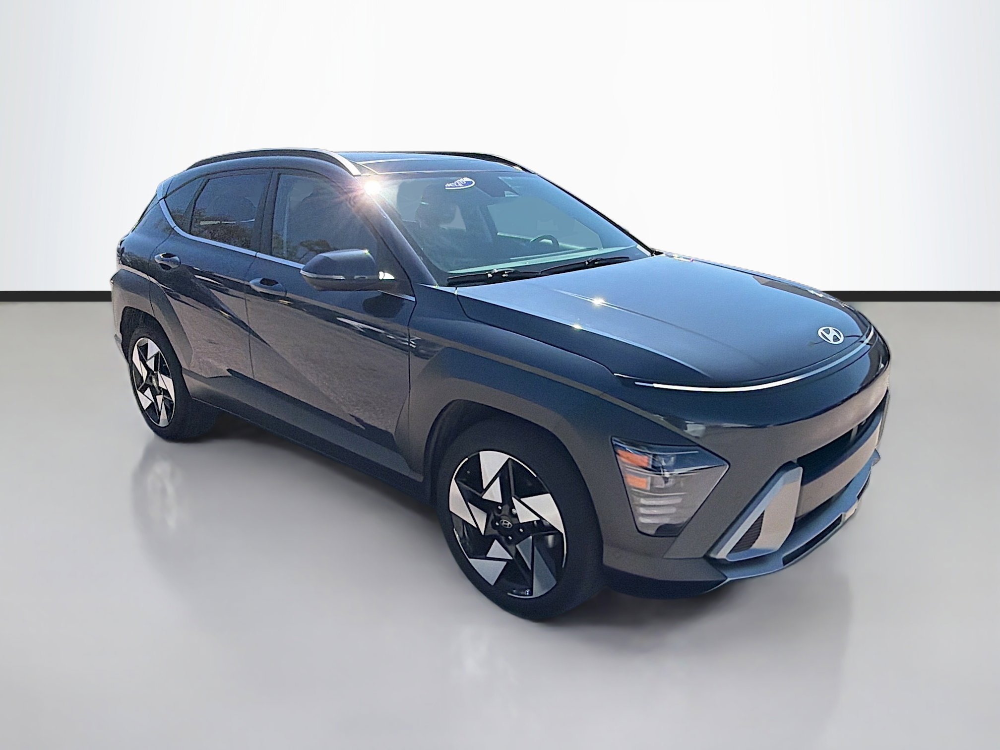 Used 2024 Hyundai Kona Limited image 1